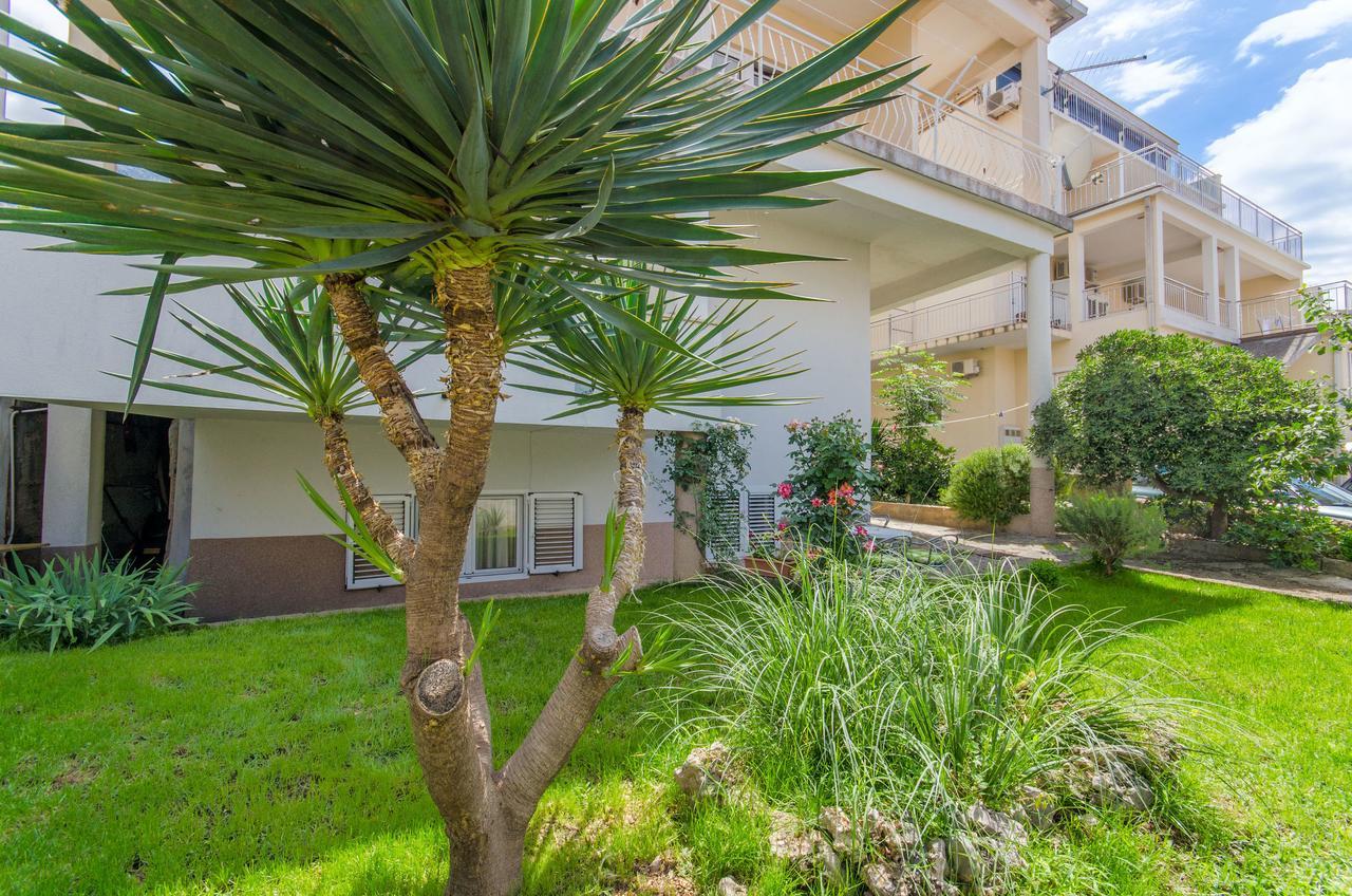 Apartments Mateo Baška Voda Esterno foto